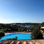 아파트 Porto-cervocasa Con Piscina E Vista Yachts